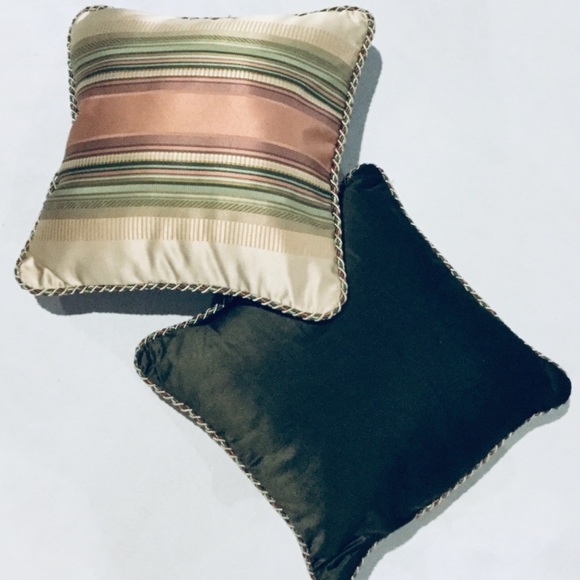 Decorative Accent Pillows (Set of 2) - Picture 3 of 4